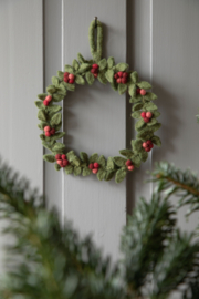 Kerstkrans vilt groen met hulstbesjes
