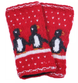 Muts met pompom pinguin rood