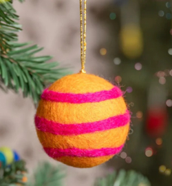 Kerstbal Sjaal met Verhaal streep oranje-roze