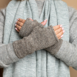Handwarmers Sjaal met Verhaal Cosy taupe