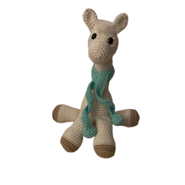 Giraffe gehaakt met sjaal mint