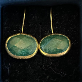 Oorbellen van Happy Lona verguld beige