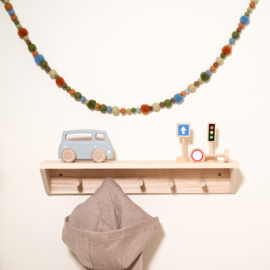 Viltslinger Sjaal met Verhaal viltballetjes pompoms groen-bruin-blauw