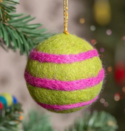Kerstbal Sjaal met Verhaal streep groen-roze