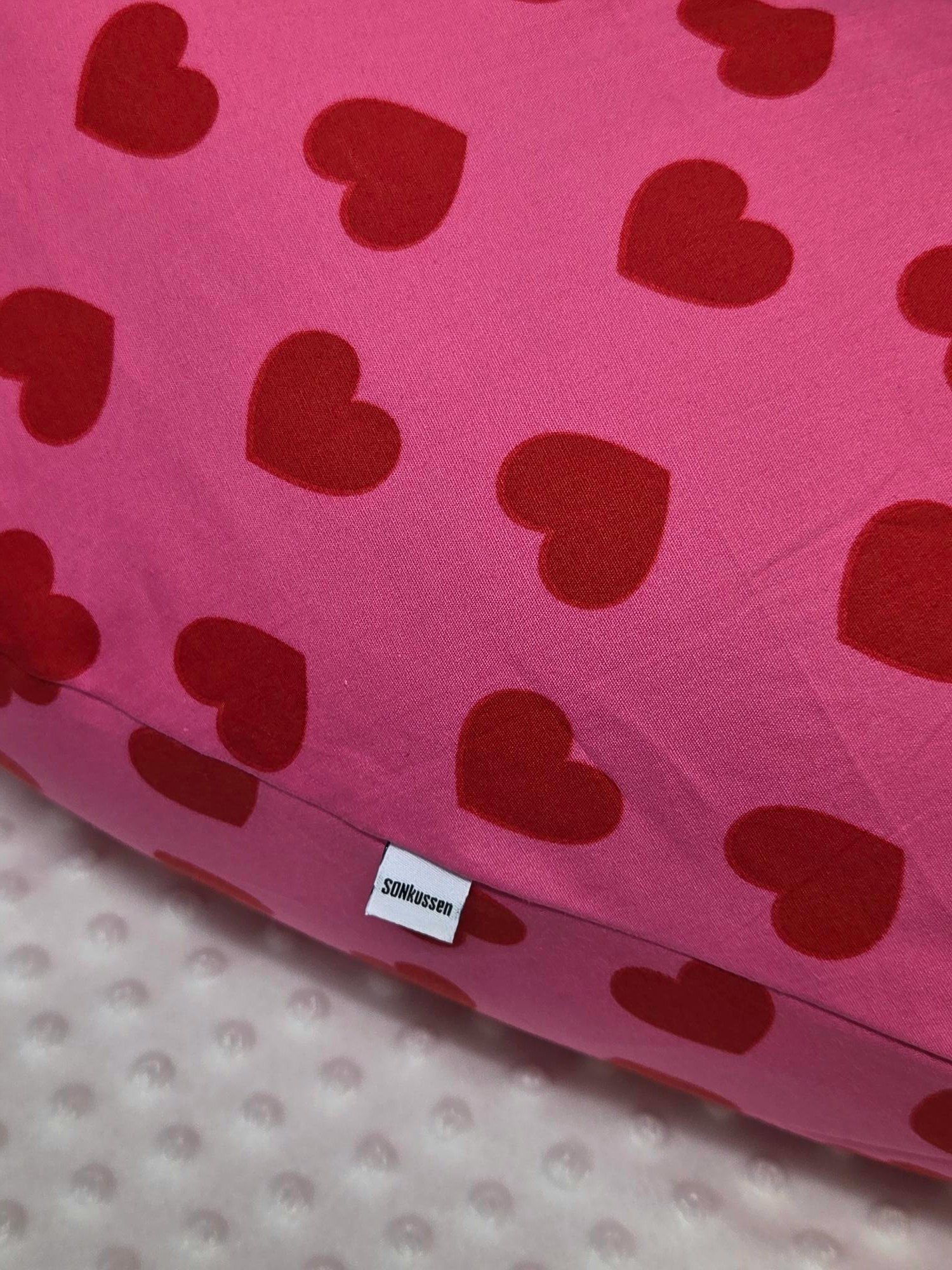 Voedingskussenhoes "Roze met rode harten"
