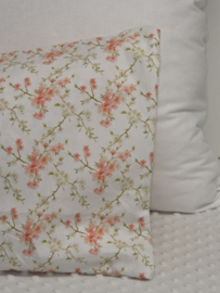Zijslaapkussenhoes "Zalm bloemetje" 110x25cm