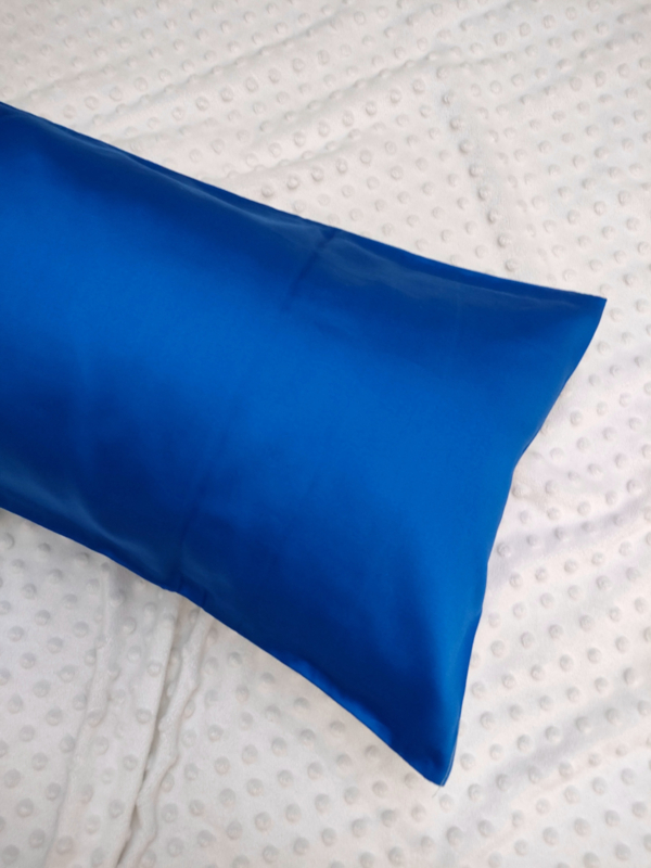 Zijslaapkussenhoes "SATIJN kobaltblauw" 110x25cm