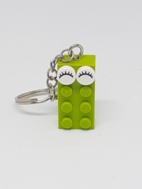 Lime Brick 2x4 sleutelhanger met ogen dicht