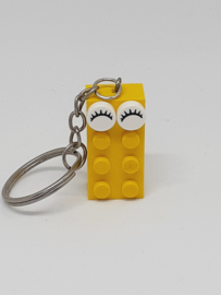 Yellow Brick 2x4 sleutelhanger met ogen dicht