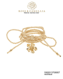 rose en camellia ketting choker koord beige met bloem