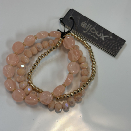 Just a touch armband nude gold