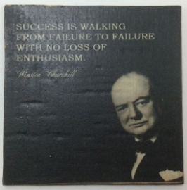 cottoncounts houten onderzetter | Churchill 'success is walking from....'