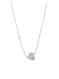 rose en camellia ketting met parelmoer hart