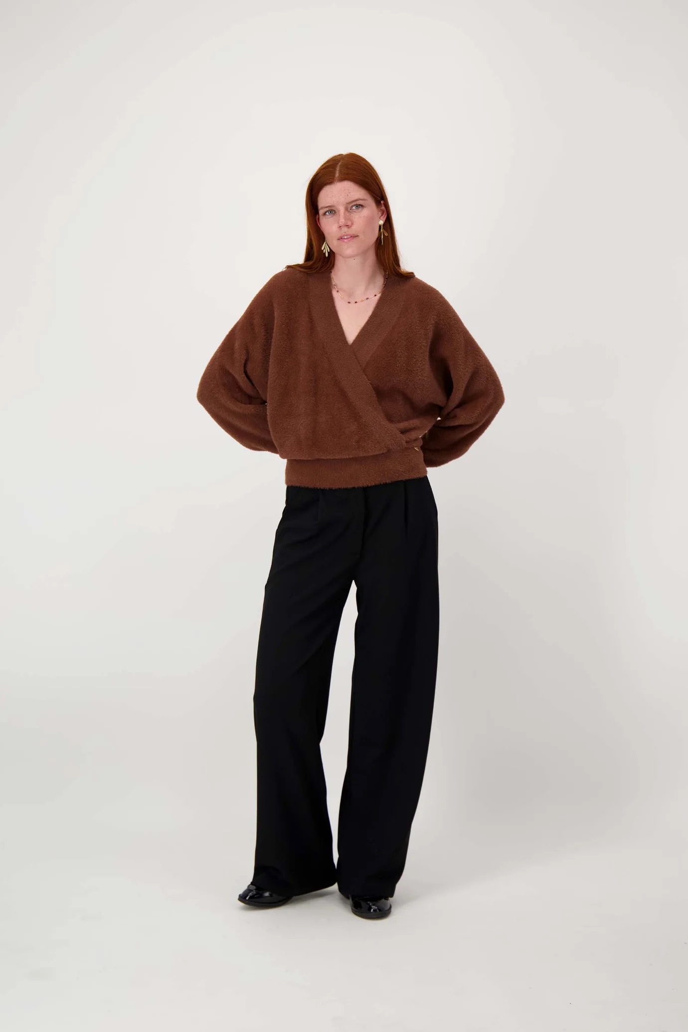 zusss wikkel trui in fluffy garen mid brown