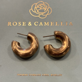 rose en camellia oorbellen rond mat