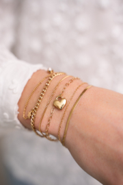 My jewellery minimalistische dubbele armband met hartjes bedel goud