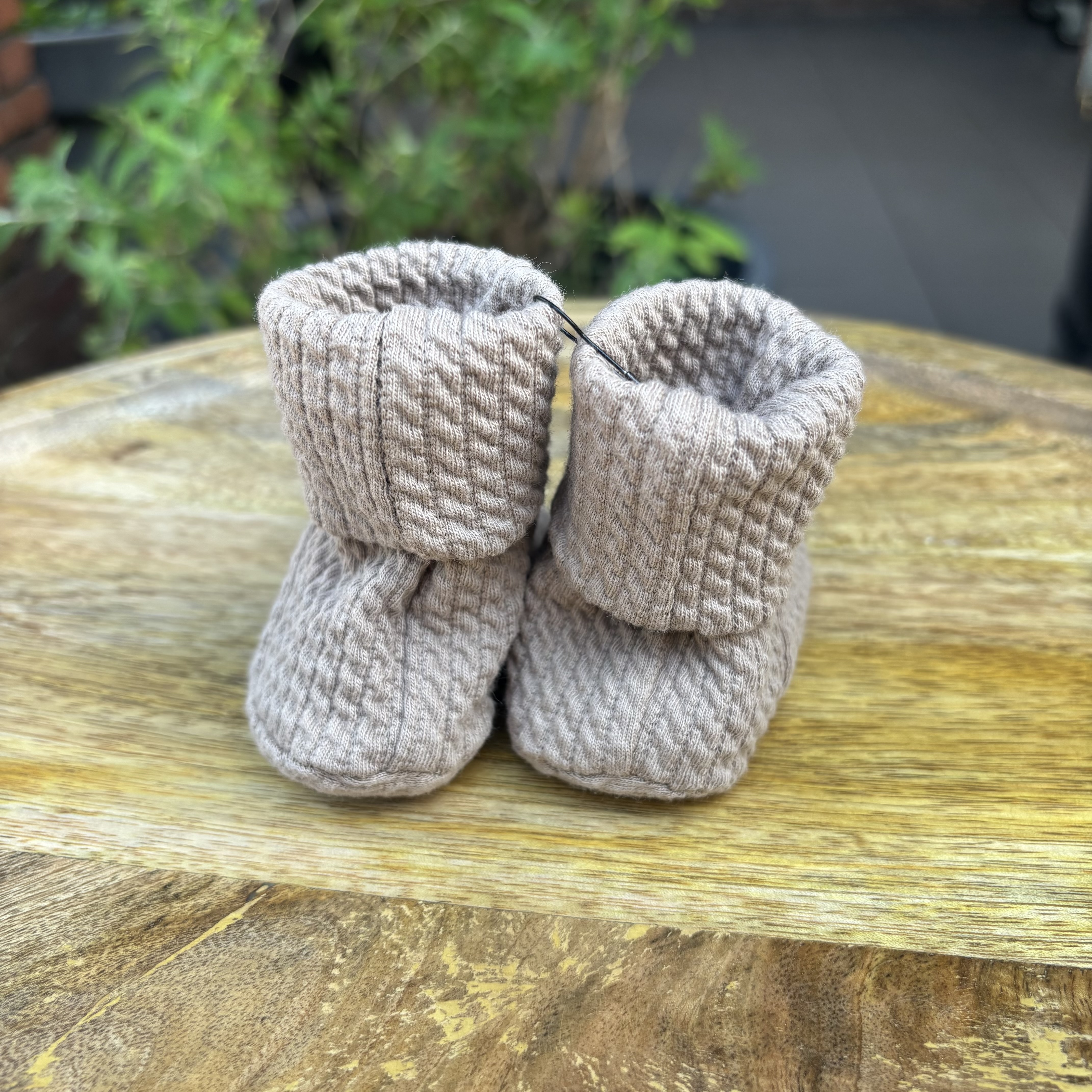 Petite Jenni mousseline slofjes taupe