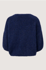 zusss zacht basis vest met vleermuis mouwen en broche summer navy