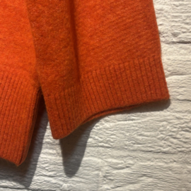 zusss trui korte mouw met V hals oranje