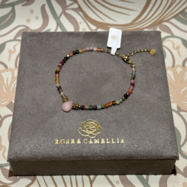 rose & camellia armband roze druppel aardse tint kralen goud