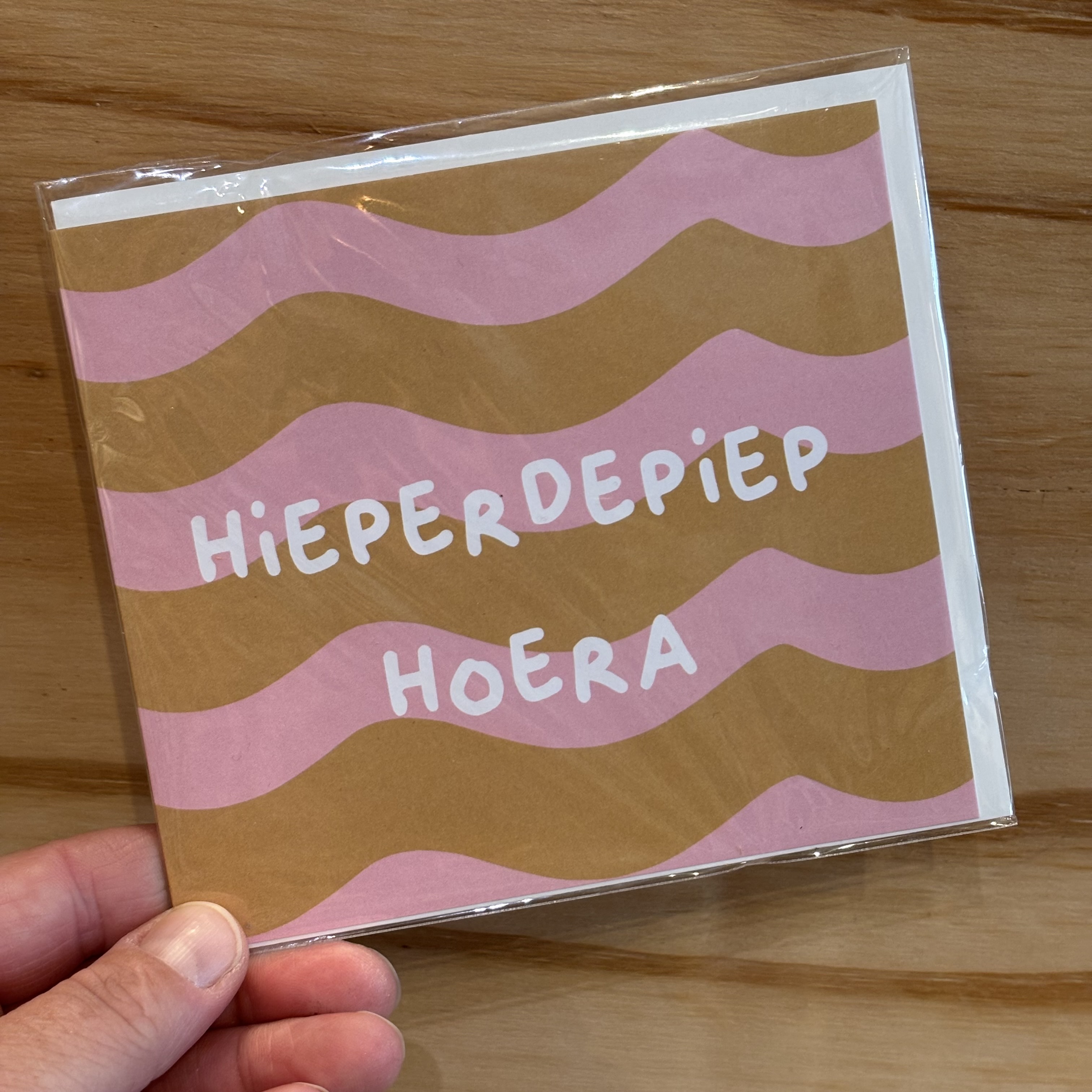 Pippa wenskaart hieperdepiep hoera