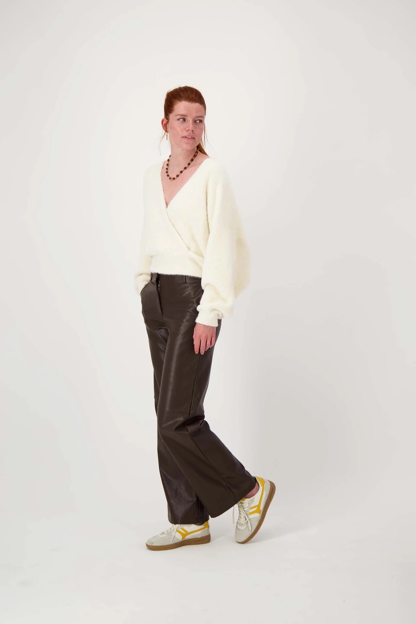 zusss wikkel trui in fluffy garen off white