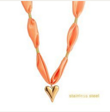 Go Dutch Label ketting satin necklace - coral