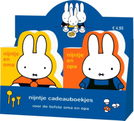 Nijntje en oma of Nijntje en opa| karton