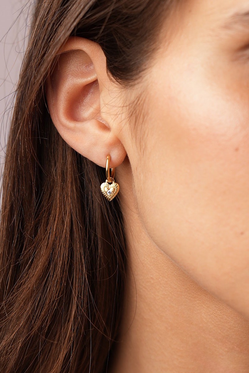 My jewellery Nomads minimalistische oorringen met hartje goud