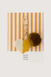 zusss ansichtkaart tashanger pompon hart cool mum club