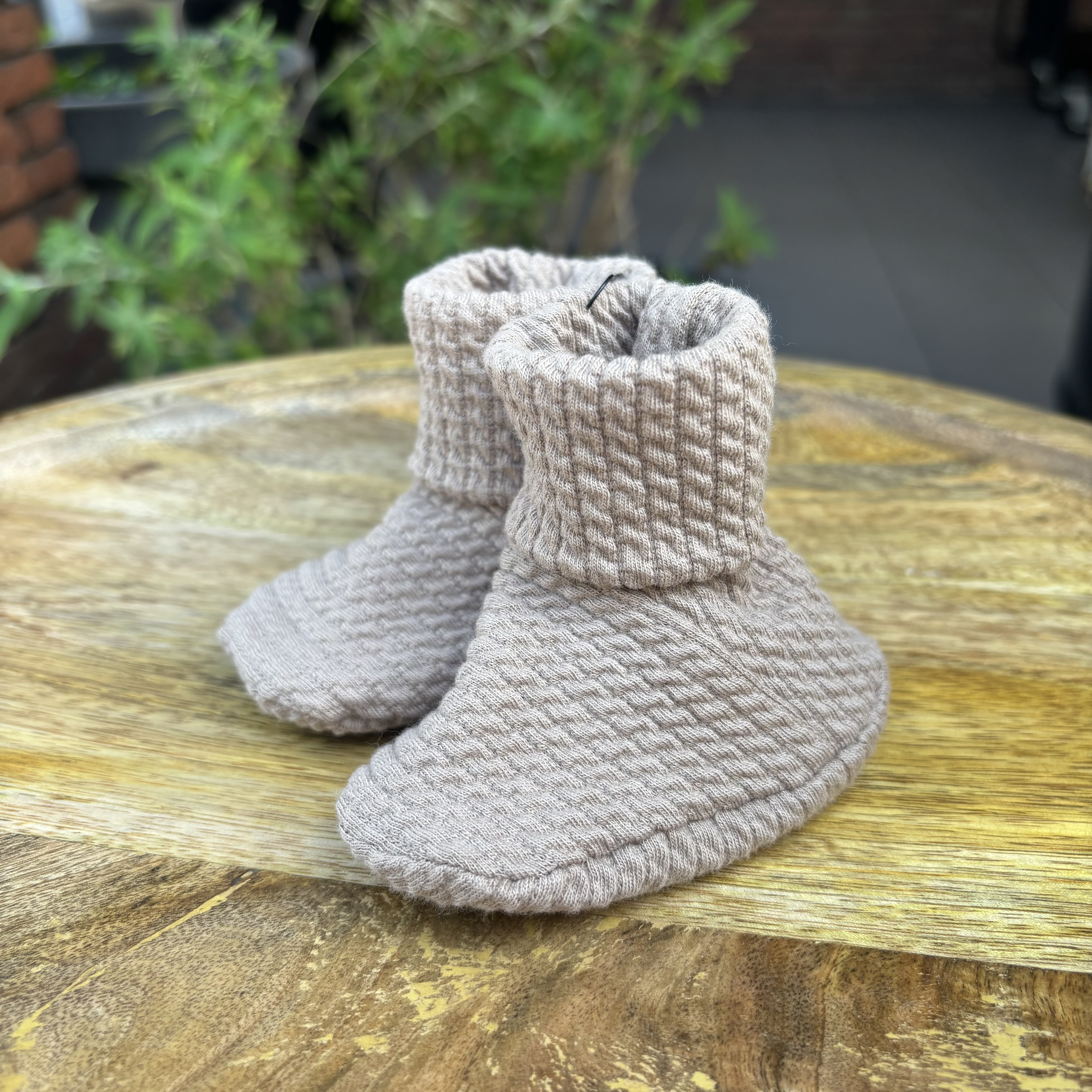 Petite Jenni mousseline slofjes taupe