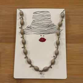 Zusss ketting met druppel kraaltjes sahara