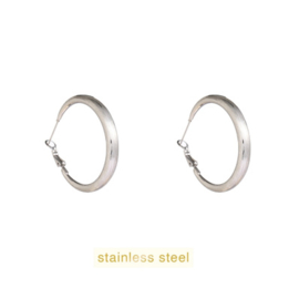 Go Dutch Label oorbellen Matt Fine Hollow Hoop zilver