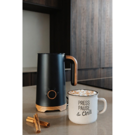 giftstories Jens living retro mok taupe "chill"