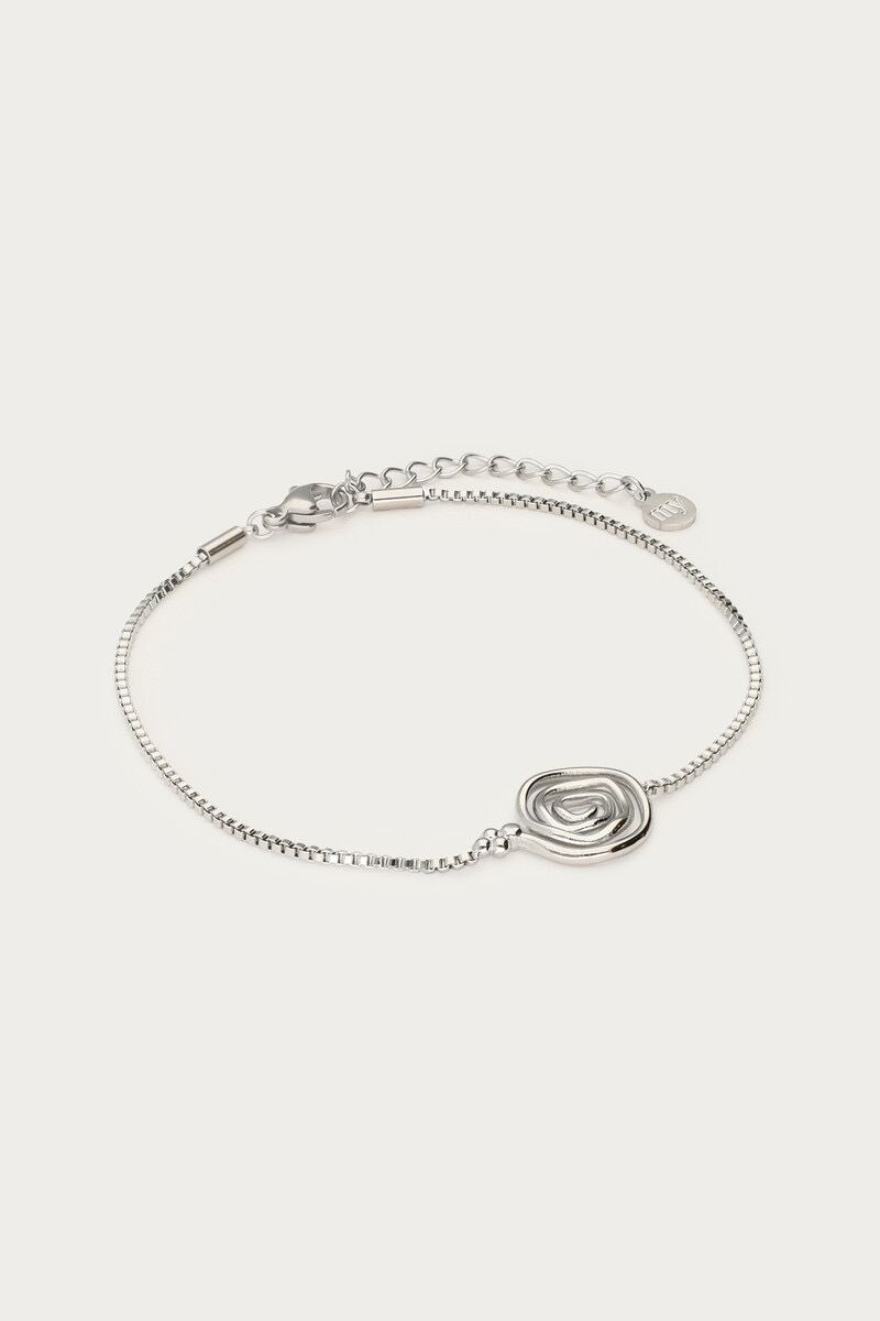 My jewellery Nomads armband met minimalistische swirl zilver