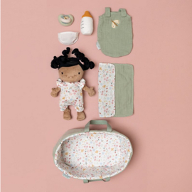 Little Dutch babypop in mandje | Evi