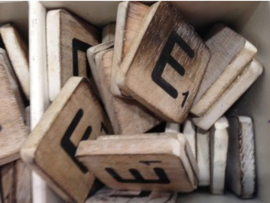 cottoncounts houten letter | Scrabble letter e