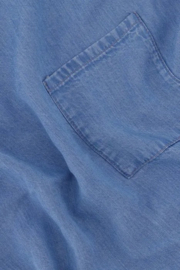 zusss tencel top lichte denim