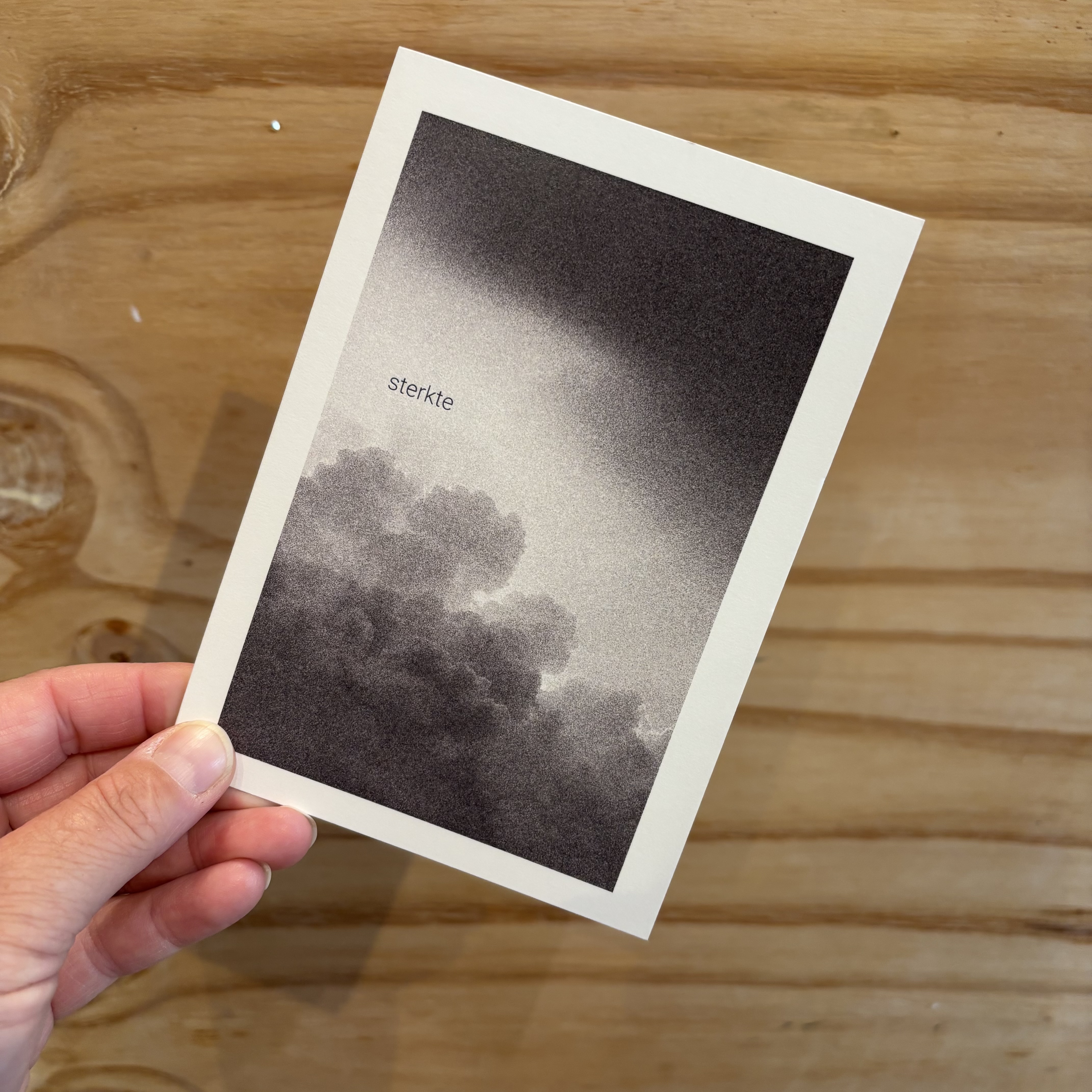 the card company wenskaart sterkte wolken