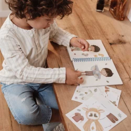 Little Dutch Aankleed- en stickerboek - Forest friends