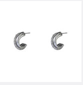 Go Dutch Label oorbellen Crossed Lines Hoop zilver
