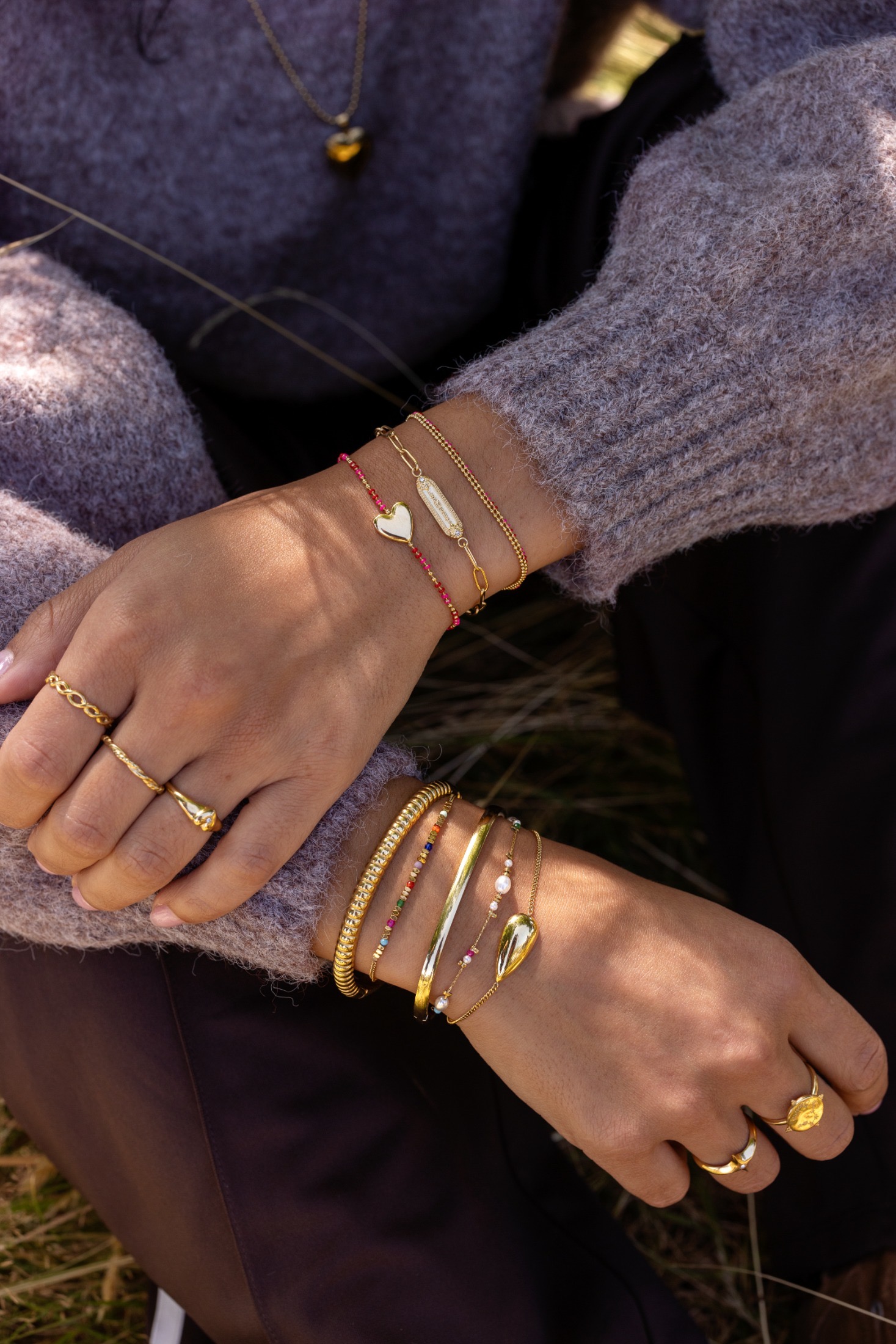 My jewellery Mystic armband met rode bollen en hart