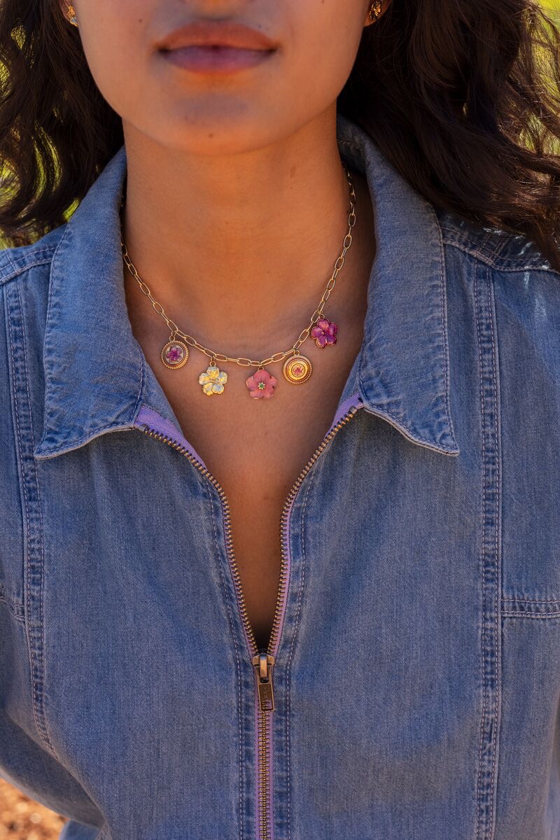 My Jewellery Island ketting met 5 bedel bloemen goud