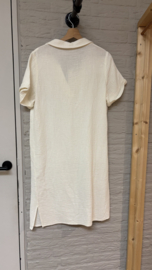 zusss sale doorknoop jurk mousseline off white