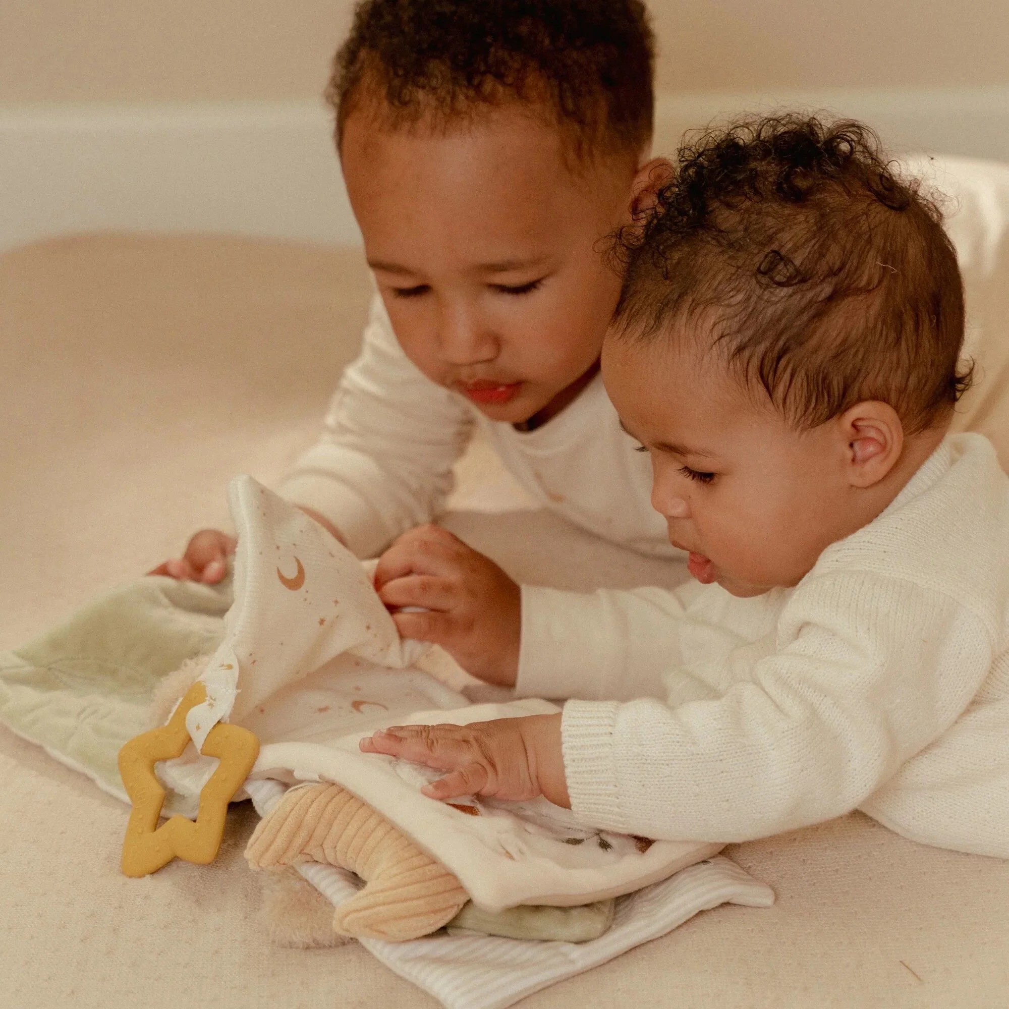 Little Dutch Activiteitenboekje beige Newborn Naturals