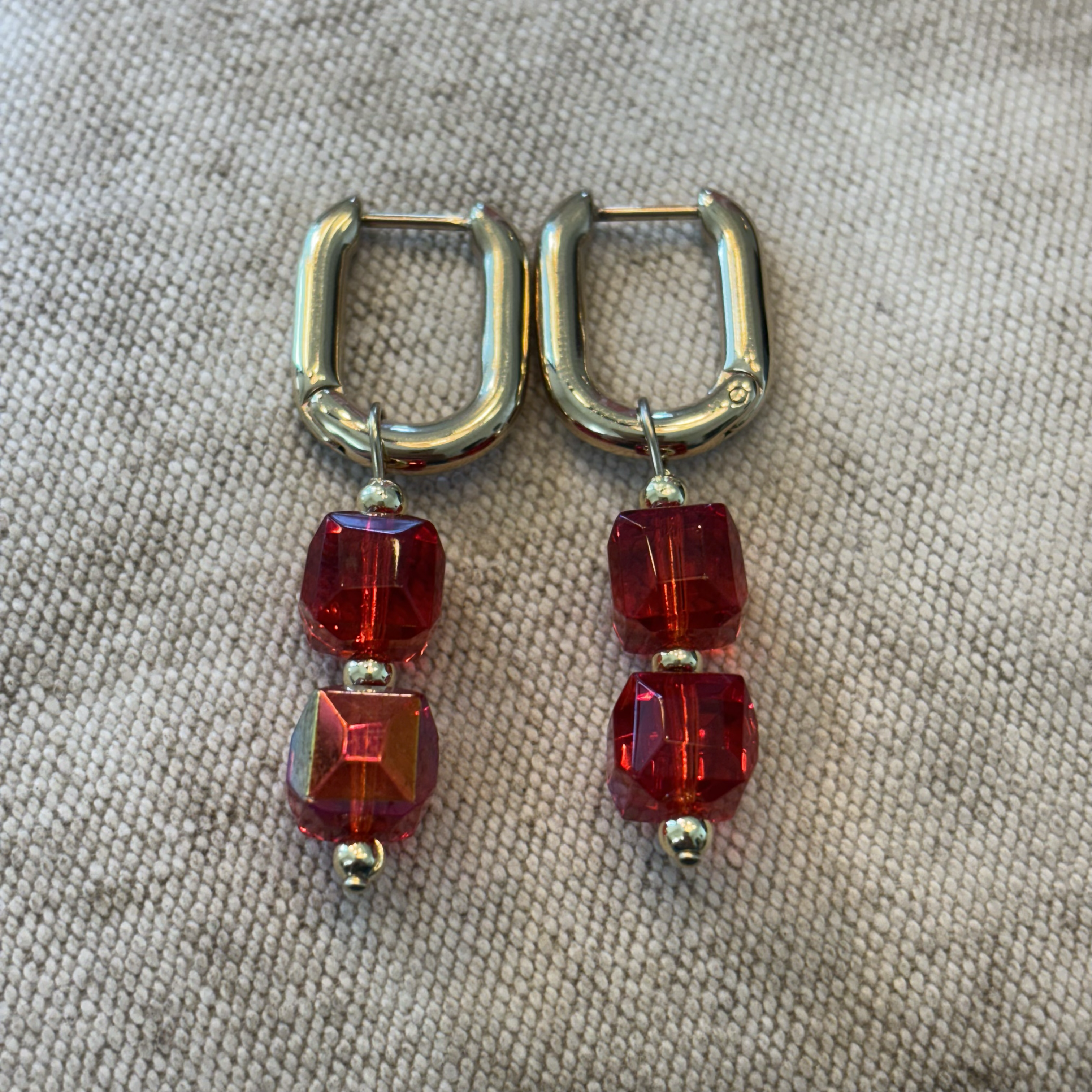 camps & camps oorbellen Glass Bead Siam