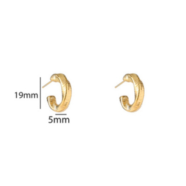 Go Dutch Label Twisted Small Creole - 14K
