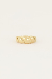 My jewellery ring | goud iconic ring breed met schuine bolletjes