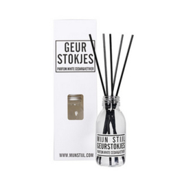 Mijn Stijl | geurstokjes white cedar & vetiver