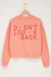 My jewellery Oranje sweater "Don't look back"